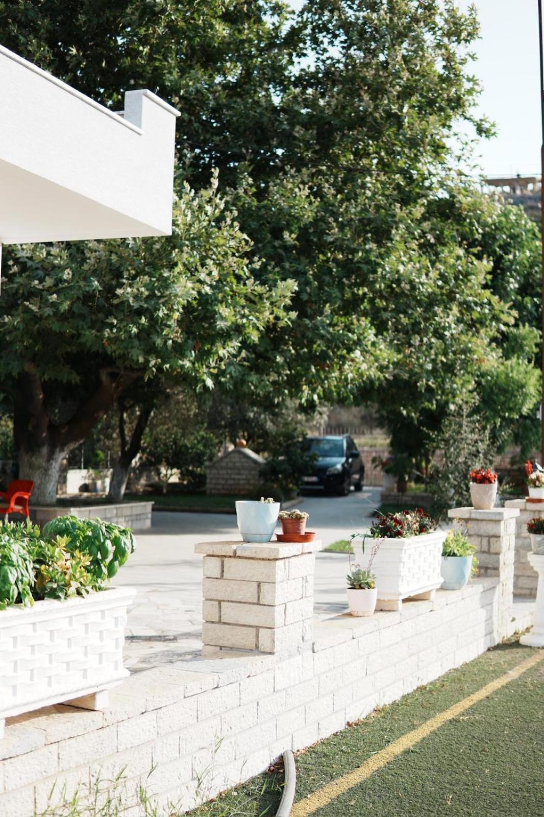 סרנדה Gardenia Rooms מראה חיצוני תמונה